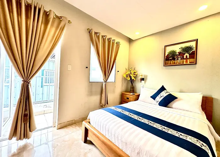 Luan Vu Hotel - Bui Vien Walking Street